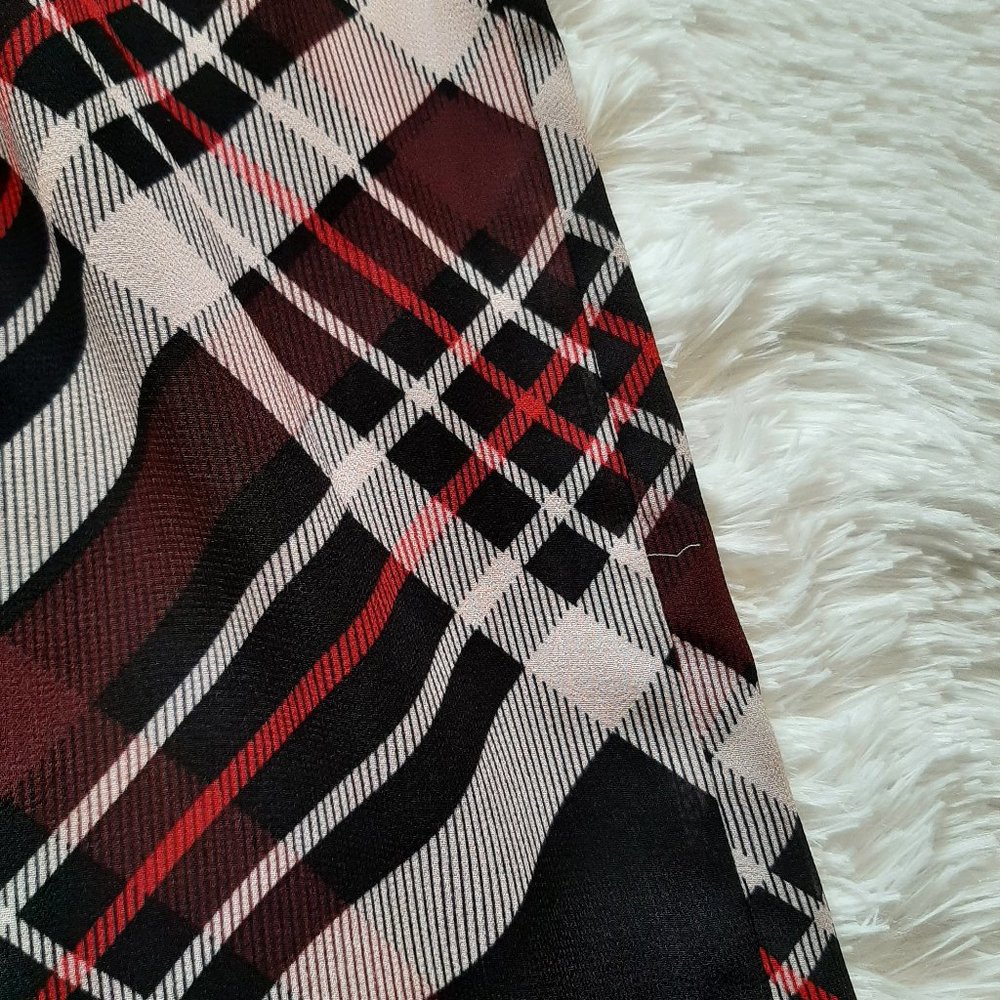 New York & Company Plaid Top (Size Small) - Picture 4 of 7